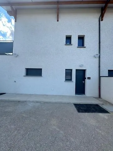 Maison 70 Avec 8 Chambres Lechaffardcom Satolas-et-Bonce